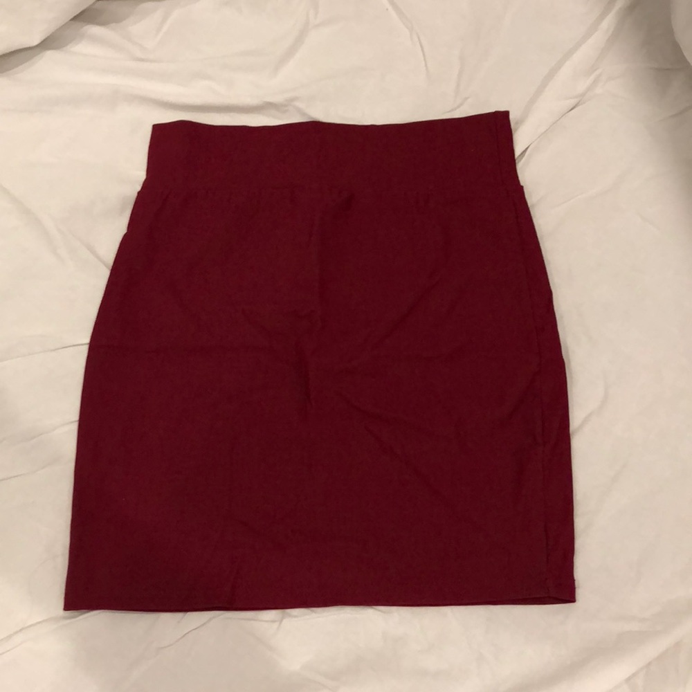 🌴 5/$25 Nella Fantasia bodycon Skirt